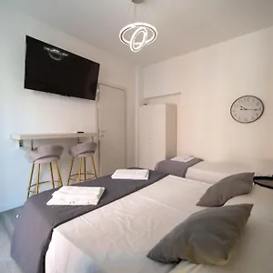 Apartment Destiny 2 Piazza Isolo, Verona